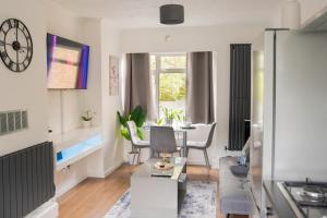 Modern 1 bed apartment in Greenwich - WIFI - NETFLIX and stations nearby