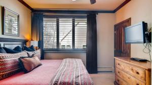 Highlands Slopeside 200 by East West Hospitality