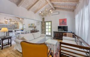 2 Bedroom Pet Friendly Home In Malinska 