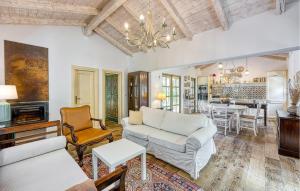 2 Bedroom Pet Friendly Home In Malinska 