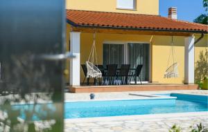 Nice Home In Vodnjan With Kitchen