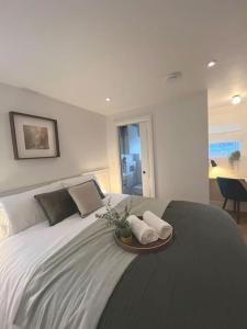 Business stays near Canary Wharf