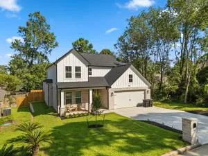 New Listing Modern Lake Conroe Oasis - مونتغومري