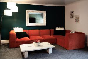 The Farmhouse with two hot tubs