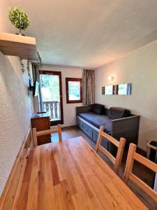 Chalet Club - Studio 17m² 23 persons pied piste MAE-2980