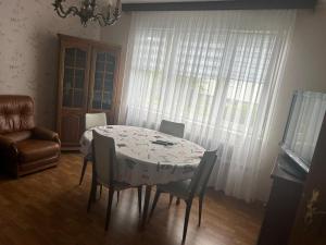 Superbe maison 3 chambres 1 étage et sous-sol, avec jardin et terrasse