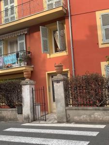 Bilocale a trenta metri dal mare