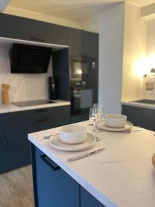 Appartements Style Industriel elegant, proche vieille ville : photos des chambres