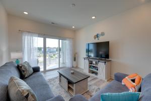 Bayfront Condo with Pool Access, Near Rehoboth Beach