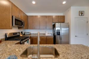 Bayfront Condo with Pool Access, Near Rehoboth Beach