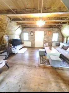 Shtepia e Shqiponjes - Plav