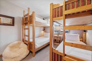 Highlands Westview 208 by East West Hospitality