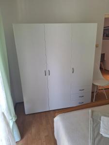 Apartments and rooms with parking space Palit, Rab - 22221