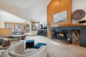 Kiva 435 by East West Hospitality