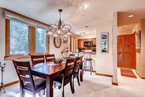 Kiva 336 by East West Hospitality