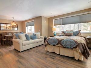 Modern Killington Farmhouse Condo - Killington Center 412