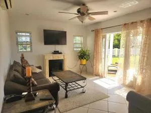 Sapphire Shoreline Villa - Saint George