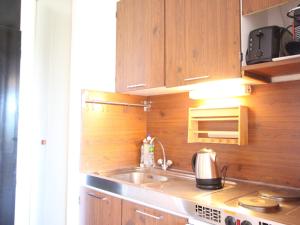 Appartements Studio 4 pers, proche pistes, balcon Sud, Chamrousse - FR-1-549-139 : photos des chambres