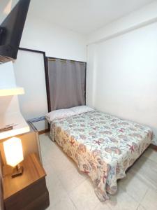 Confortable y Central Habitación a 1 cuadra de la playa Unisanandres 9A