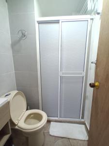 Confortable y Central Habitación a 1 cuadra de la playa Unisanandres 9A