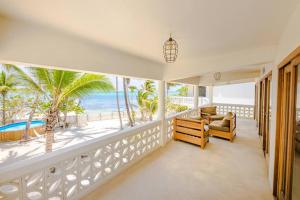 Babylon Beach Villa 2