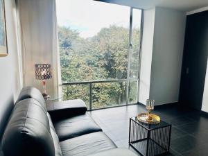 Bello apartamento cerca a la clínica Reina Sofia