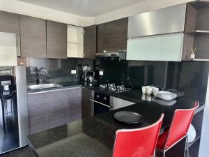 Bello apartamento cerca a la clínica Reina Sofia