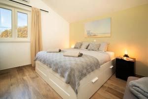 Casa Dorella in peaceful location with a sea view