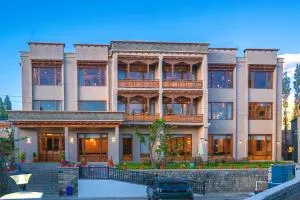 Hotel Zimskhang Villa - Pituk