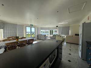 Port Fairy Douglas Riverside 4-Star Hotel lobby