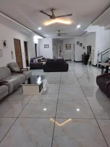 T house Elegant Homestay at Kanjiramattom - Murinjupuzha