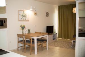 DownТown - FREE PARKING