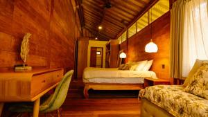 Rumah Bambu Gladek Dua