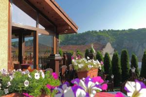 Хотел "Русенски лом"