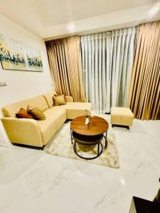 Luxury apartment in capital twinpeaks colombo