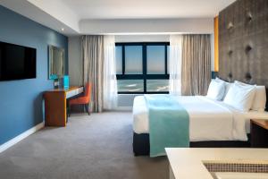 Blaauwberg Beach Hotel