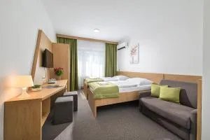 Hotel Plus - Tomášov