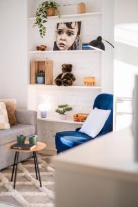 Central Lux Condo In Downtown