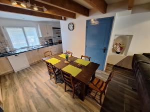 Maisons de vacances Chez Loulou du Linas - Bugarach : photos des chambres