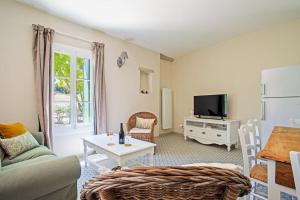 Maisons de vacances Gite de Groupe campagne 15 personnes avec piscine : photos des chambres