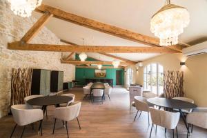 Maisons de vacances Gite de Groupe campagne 15 personnes avec piscine : photos des chambres