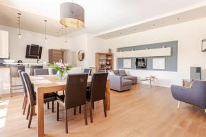 Maisons de vacances Gite de Groupe campagne 15 personnes avec piscine : photos des chambres