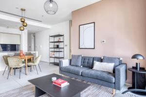 Blueground DIFC Burj view pool gym DXB-326