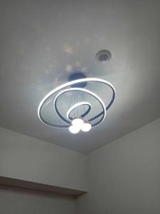 Luxury Bayview Condo MOA & PICC Free WiFi