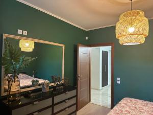 Blessings Apartment with Private Garden and Parking