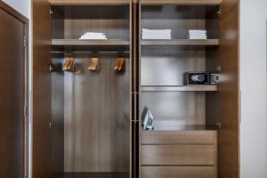 Blueground Claren Tower gym parking DXB-1339