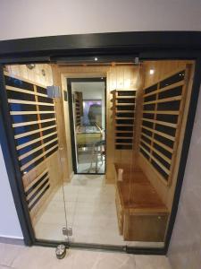 Villas Belle VILLA sur PESSAC , 6 chambres avec piscine, hammam et sauna : photos des chambres