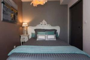 Villas Belle VILLA sur PESSAC , 6 chambres avec piscine, hammam et sauna : photos des chambres