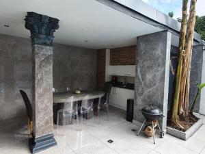 Villas Belle VILLA sur PESSAC , 6 chambres avec piscine, hammam et sauna : photos des chambres