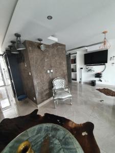 Villas Belle VILLA sur PESSAC , 6 chambres avec piscine, hammam et sauna : photos des chambres